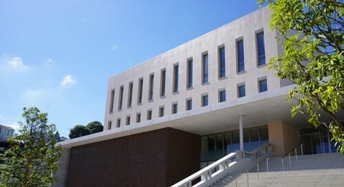 2021年に新校舎になった鎌倉女子大学中等部・高等部